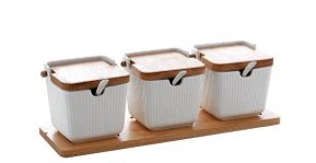 Amoura square condiments set